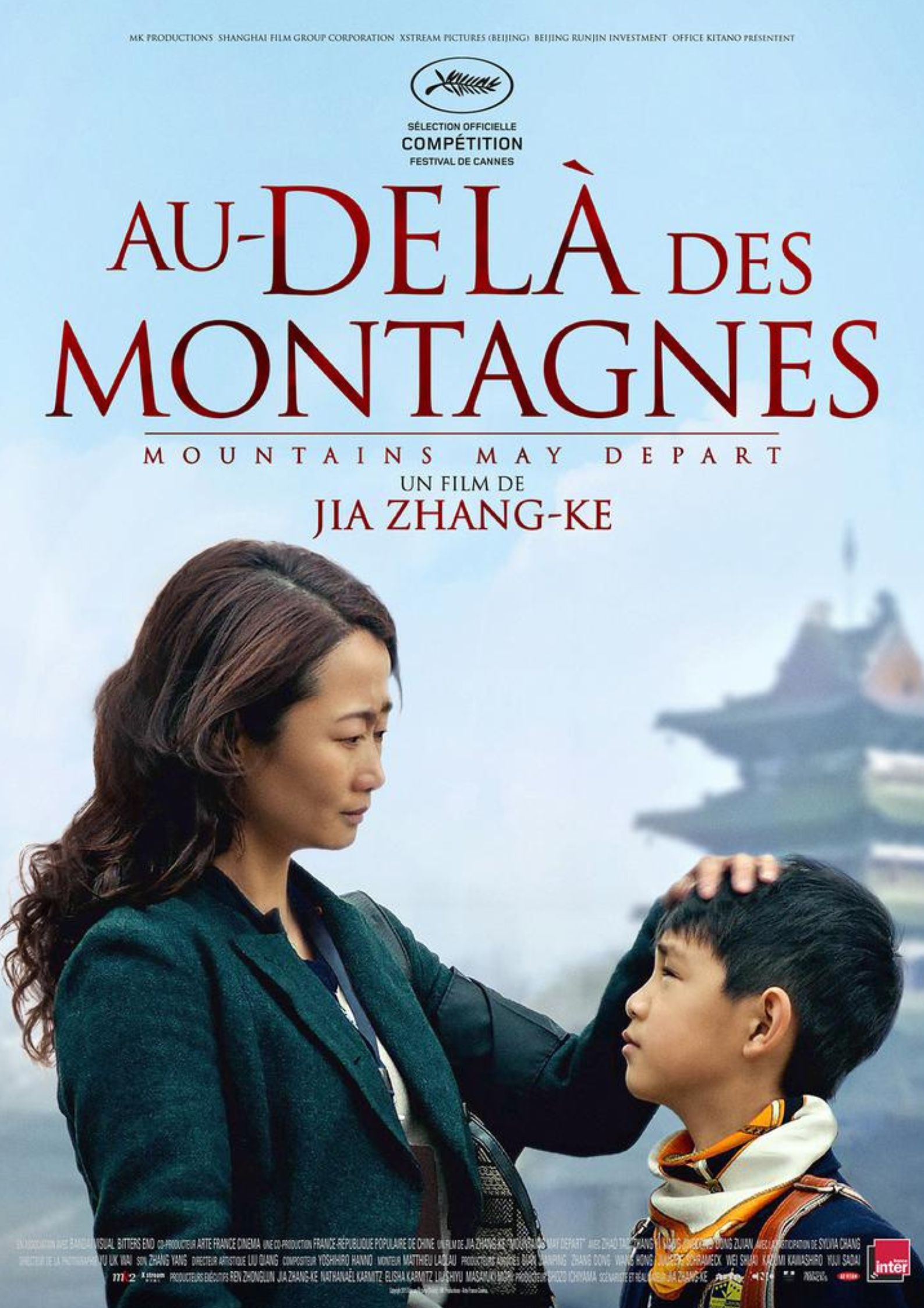 AU-DELÀ DES MONTAGNES